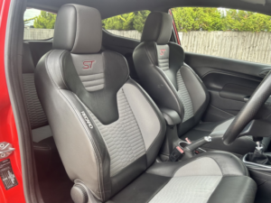 2015 Ford Fiesta 1.6 T Ecoboost St-2 in Red — image 6