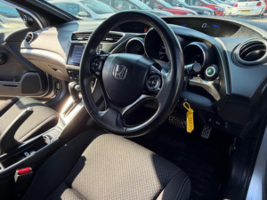 2015 Honda Civic 1.8 I-Vtec Sport Auto Euro 6 5dr in Silver — image 3
