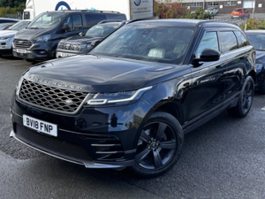 2018 Land Rover Range Rover Velar 2.0 D180 R-Dynamic S in Black — image 3