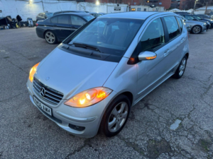 2006 Mercedes-Benz A Class 1.5 A150 Avantgarde Se 5dr in Silver — image 2