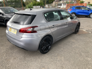 2018 Peugeot 308 1.2 Puretech Allure in Grey — image 4