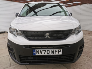 2021 Peugeot Partner 1.5 Bluehdi 950 Professional Lwb Crew Van 5 SEAT in White — image 2