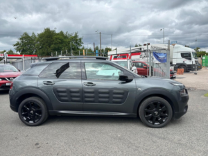 2015 Citroen C4 Cactus 1.6 E-Hdi Flair Etg6 Euro 5 (s/s) 5dr in Grey — image 6