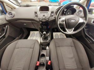 2013 Ford Fiesta 1.0 T Ecoboost Zetec in Blue — image 2