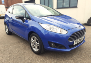 2013 Ford Fiesta 1.0 T Ecoboost Zetec in Blue — image 4