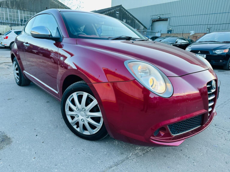 2010 Alfa Romeo Mito 1.4 16v Junior Euro 4 3dr in Red — image 1