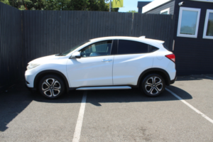 2015 Honda Hr-V 1.6 I-Dtec Se Navi in White — image 2