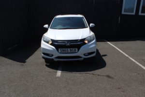 2015 Honda Hr-V 1.6 I-Dtec Se Navi in White — image 4