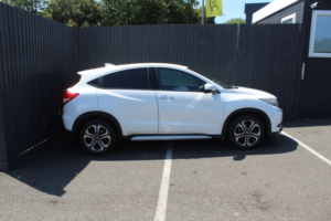2015 Honda Hr-V 1.6 I-Dtec Se Navi in White — image 6
