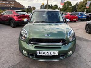 2016 MINI Countryman 2.0 Cooper Sd SUV 5dr Diesel Manual All4 Euro 5 (s/s) (143 Ps) in Green — image 2