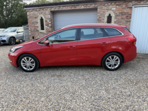 2015 Kia Ceed 1.6 Crdi Ecodynamics 2 in Red — image 4