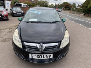 2010 Vauxhall Corsa 1.2 I 16v Energy * Alloys * Privacy Glass * Full Service History * Low Mileage * in Black — image 3