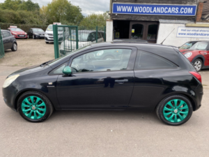 2010 Vauxhall Corsa 1.2 I 16v Energy * Alloys * Privacy Glass * Full Service History * Low Mileage * in Black — image 5