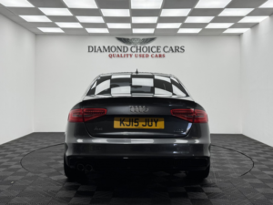 2015 Audi A4 2.0 Tdi Black Edition in Grey — image 5