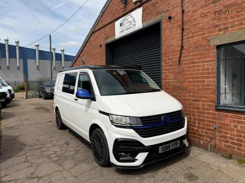 2019 Volkswagen Transporter 2.0 Tdi T30 Bluemotion Tech Startline Kombi Fwd Swb Euro 6 (s/s) 5dr in White — image 1