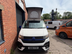 2019 Volkswagen Transporter 2.0 Tdi T30 Bluemotion Tech Startline Kombi Fwd Swb Euro 6 (s/s) 5dr in White — image 2