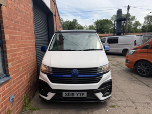 2019 Volkswagen Transporter 2.0 Tdi T30 Bluemotion Tech Startline Kombi Fwd Swb Euro 6 (s/s) 5dr in White — image 5
