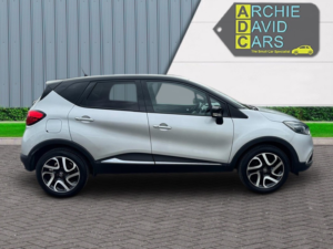 2016 Renault Captur 0.9 Dynamique S Nav Tce 90 in Silver — image 5