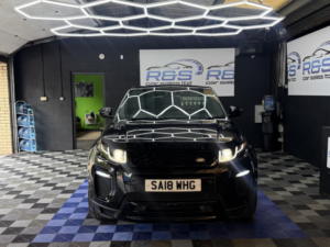 2018 Land Rover Range Rover Evoque 2.0 Td4 Hse Dynamic in Black — image 2