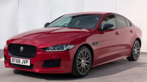 2019 Jaguar Xe 2.0d Landmark Auto Euro 6 (s/s) 4dr in Red — image 6