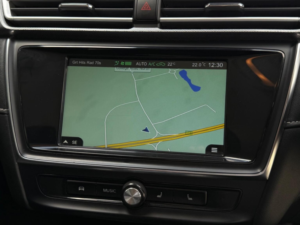 2022 MG Mg5 61.1kwh Exclusive Long Range Auto 5dr in White — image 3