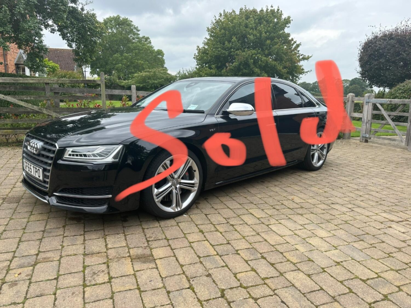 2015 Audi S8 S8 Tfsi V8 Quattro in Black — image 1