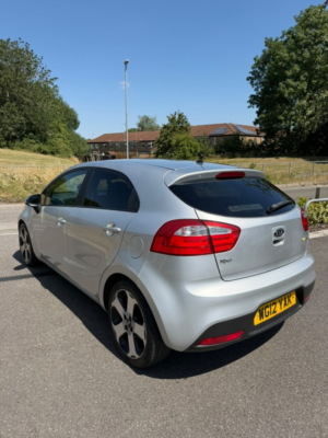 2012 Kia Rio 1.4 Crdi Ecodynamics 3 in Silver — image 4