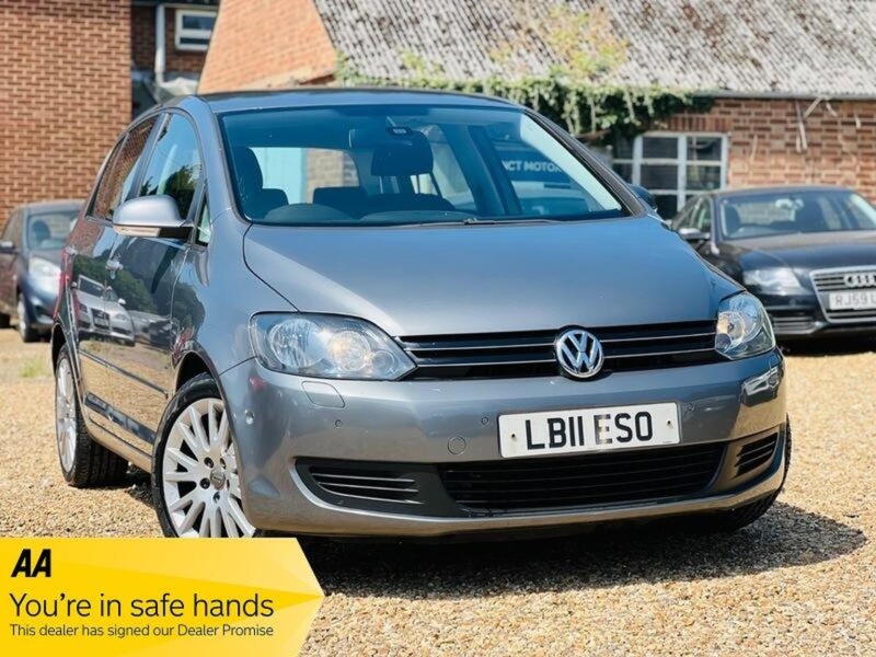 2011 Volkswagen Golf Plus 1.6 Tdi Se DSG Euro 5 5dr in Grey — image 1