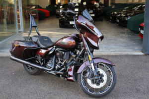 2025 Harley-Davidson Cvo Flhx Street Glide in Red — image 2