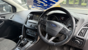 2015 Ford Focus 1.0 T Ecoboost Titanium Grey 5dr Satnav+1 Keeper+low Tax+cruise in Grey — image 2