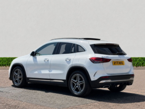2021 Mercedes-Benz Gla 1.3 Gla200 Amg Line (premium Plus) SUV 5dr Petrol 7g-Dct Euro 6 (s/s) (163 Ps) in White — image 5