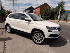 2020 Skoda Karoq 2.0 Tdi Se L DSG 4WD Euro 6 (s/s) 5dr in White — image 5