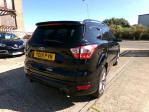 2019 Ford Kuga 2.0 Tdci Ecoblue St-Line Edition in Black — image 5