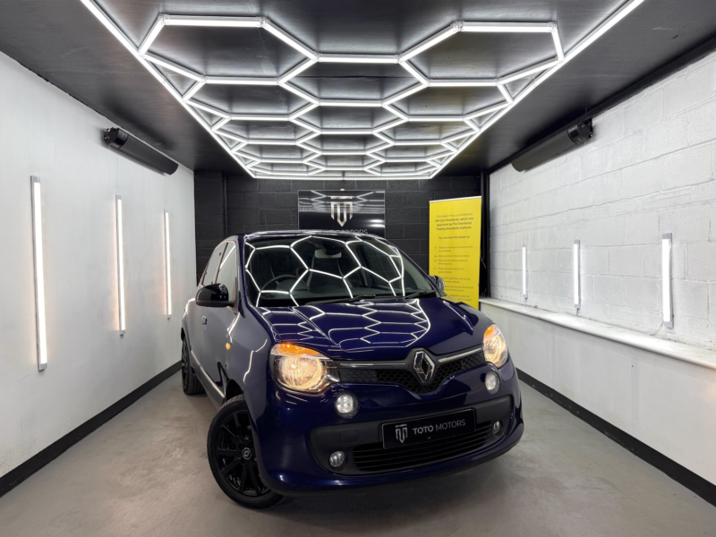 2016 Renault Twingo 1.0 Iconic Sce 70 Stop & Start in Purple — image 1