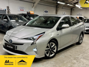 2018 Toyota Prius 1.8 Vvt-H Business Edition Plus CVT Euro 6 (s/s) 5dr (15in Alloy) in Silver — image 2