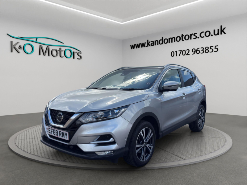 2020 Nissan Qashqai 1.3 Dig-T N-Connecta Euro 6 (s/s) 5dr in Silver — image 1