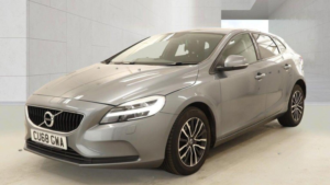2018 Volvo V40 2.0 D2 Momentum Nav Plus Auto Euro 6 (s/s) 5dr in Grey — image 2
