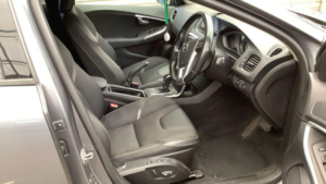 2018 Volvo V40 2.0 D2 Momentum Nav Plus Auto Euro 6 (s/s) 5dr in Grey — image 4