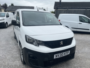 2020 Peugeot Partner 1.5 Bluehdi 1000 Professional in White — image 2