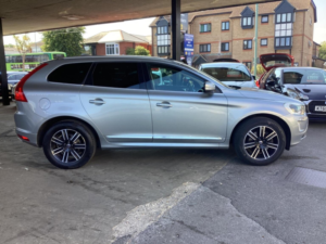 2015 Volvo Xc60 2.4 D5 Se Lux Nav Auto AWD Euro 6 (s/s) 5dr in Silver — image 3