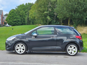 2010 Citroen Ds3 1.6 Hdi Black Euro 5 3dr in Black — image 4