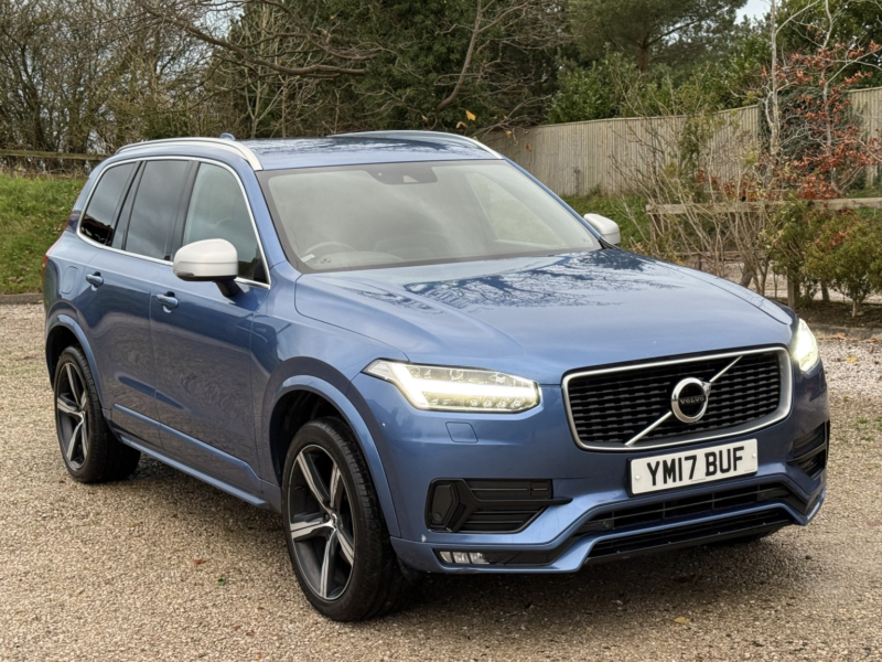 2017 Volvo Xc90 2.0 R-Design D5 Powerpulse AWD in Blue — image 1