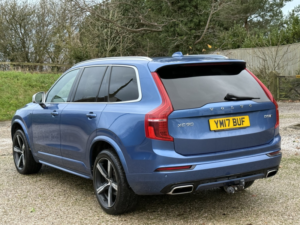 2017 Volvo Xc90 2.0 R-Design D5 Powerpulse AWD in Blue — image 6