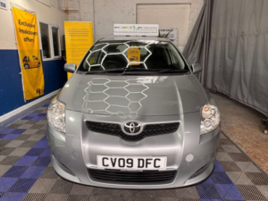 2009 Toyota Auris 1.6 Vvt-I Tr 5dr in Silver — image 5