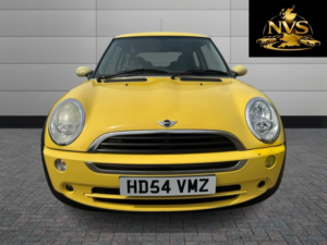2004 MINI Hatch 1.6 One Hatch in Yellow — image 2