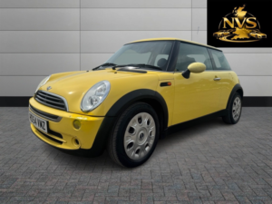 2004 MINI Hatch 1.6 One Hatch in Yellow — image 3