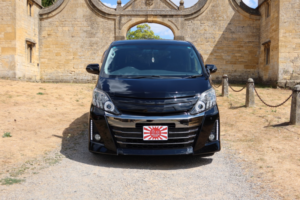 2014 Toyota Alphard 240s Gs 7 Seats in Black — image 2