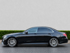 2019 Mercedes-Benz E Class 2.0 E220d Amg Line Edition (premium) Saloon 4dr Diesel G-Tronic+ Euro 6 (s/s) (194 Ps) in Black — image 4