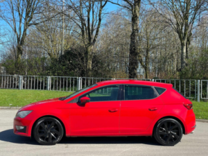 2013 SEAT Leon 2.0 Tdi Cr Fr Euro 5 (s/s) 5dr in Red — image 4