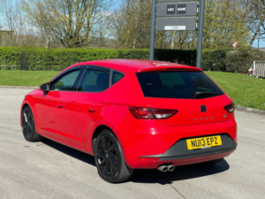 2013 SEAT Leon 2.0 Tdi Cr Fr Euro 5 (s/s) 5dr in Red — image 5